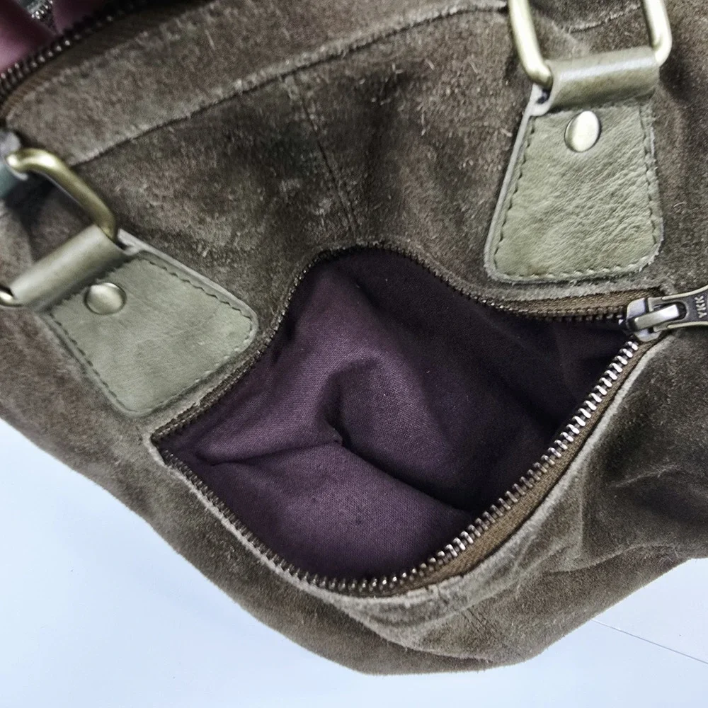 The Unbranded Brand please check